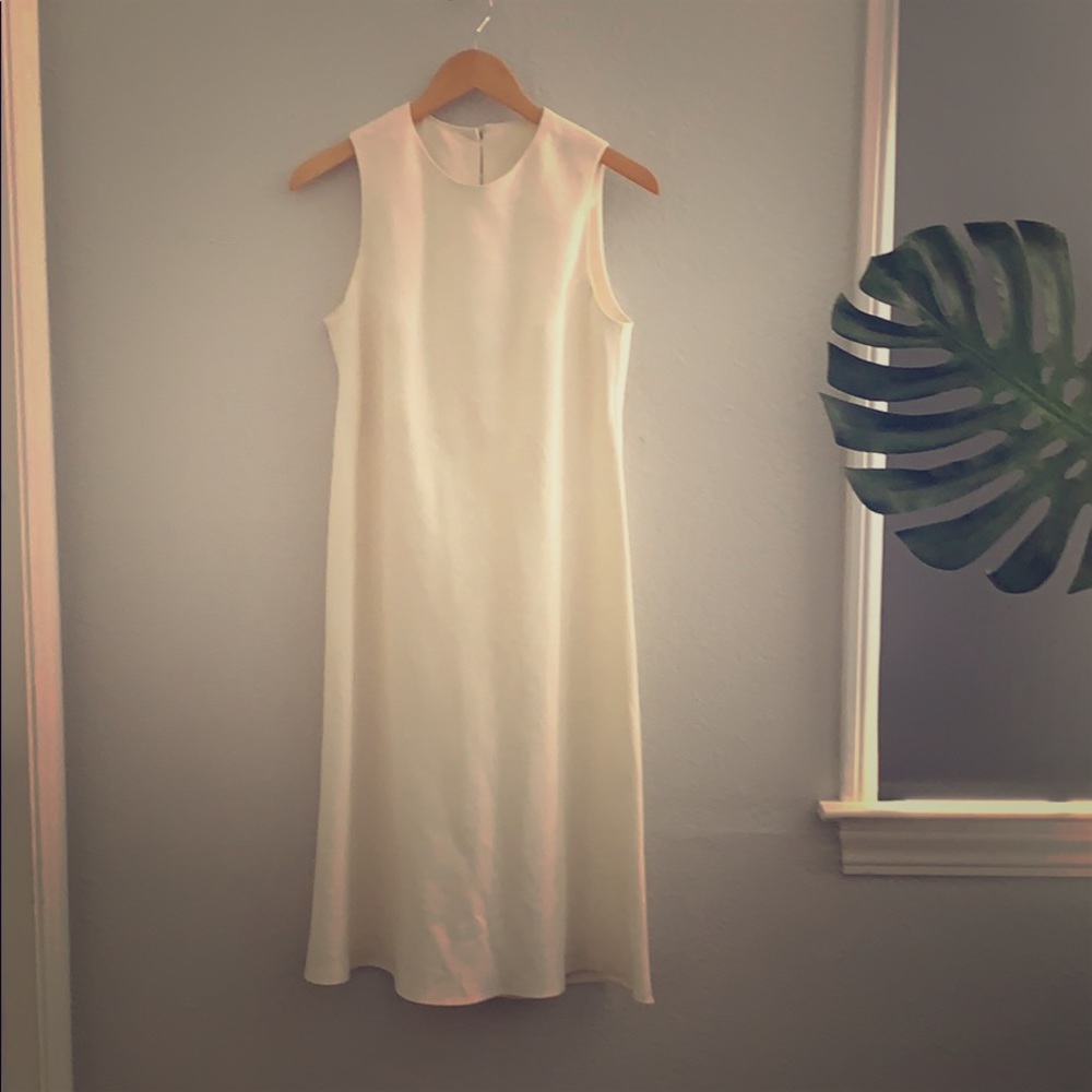 Hanna Hartnell bias cut linen dress